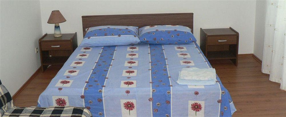 קאבטאט Apartmani Dub מראה חיצוני תמונה