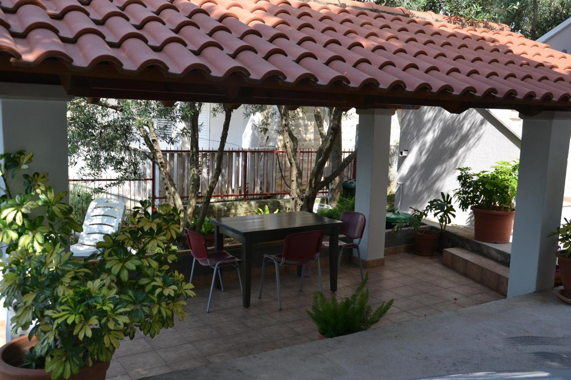קאבטאט Apartmani Dub מראה חיצוני תמונה