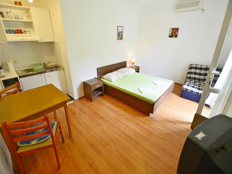 קאבטאט Apartmani Dub מראה חיצוני תמונה