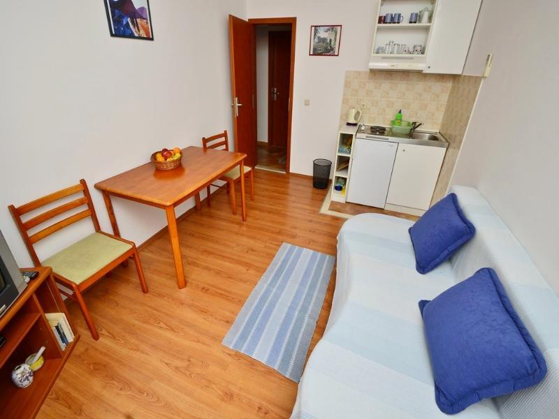 קאבטאט Apartmani Dub מראה חיצוני תמונה