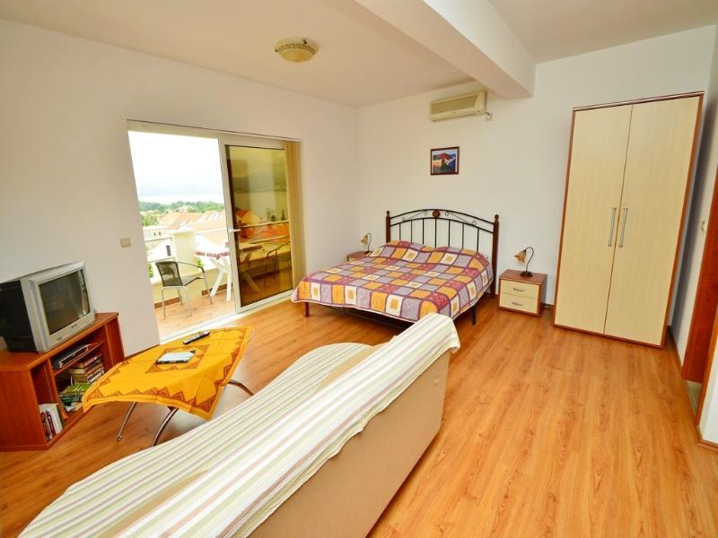 קאבטאט Apartmani Dub מראה חיצוני תמונה